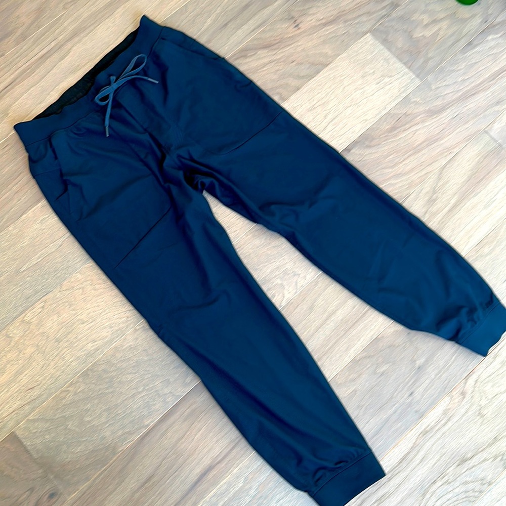 Lululemon ABC jogger - Large - Navy Blue